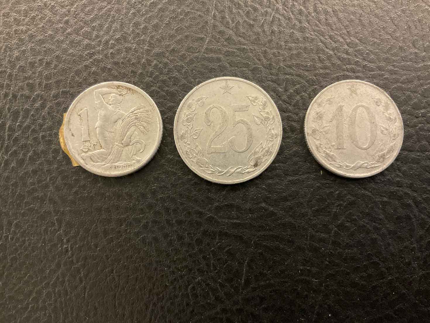1 koruna, 25 haléřů, 10 haléřů - Československo